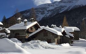 Maison Chez Les Roset